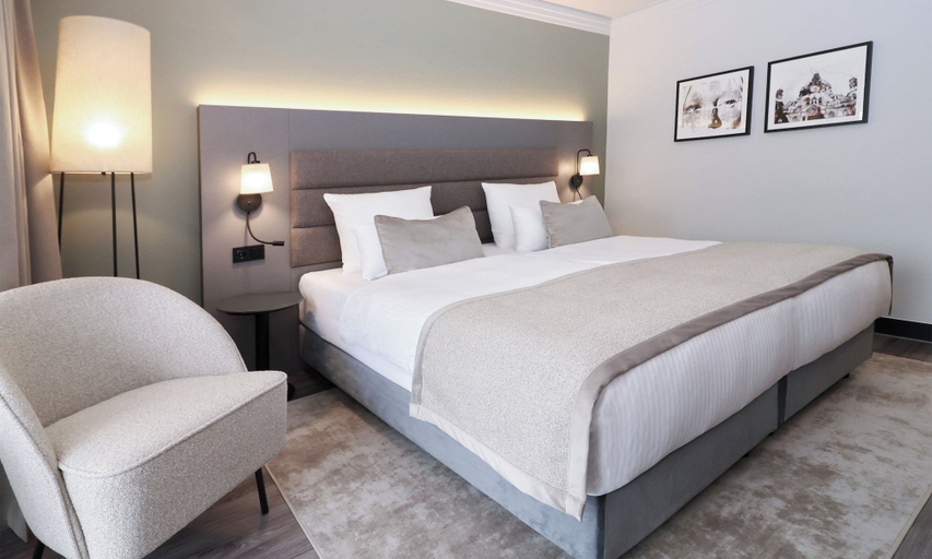 Bedroom 3, Leonardo Hotel Hannover, Region Hannover