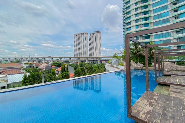 Sport & Beauty 2, Modern Look Studio at Grand Kamala Lagoon Apartment By Travelio, Bekasi