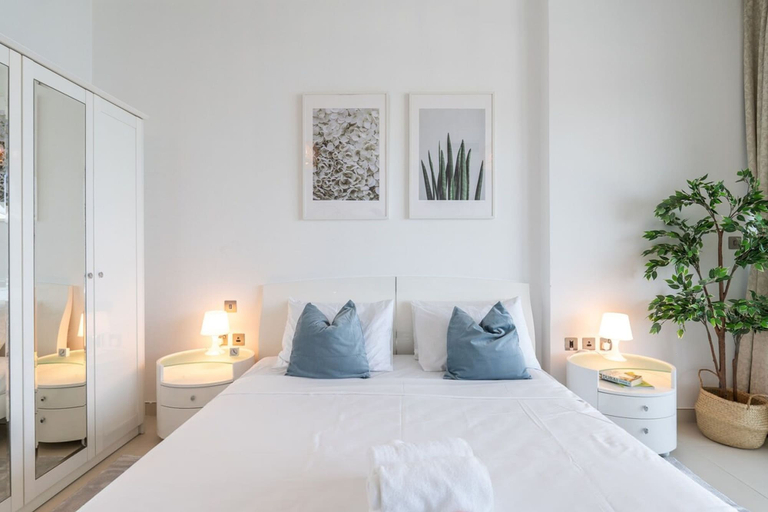 Room 5, Peaceful and Airy 1-bedroom Apartment With the Palm Beach View, Dubai
