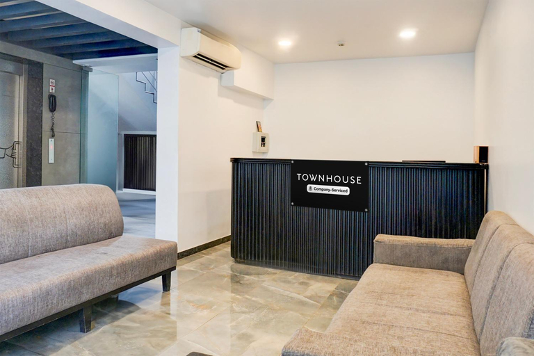 Public Area 2, Super Townhouse Balewadi, Pune