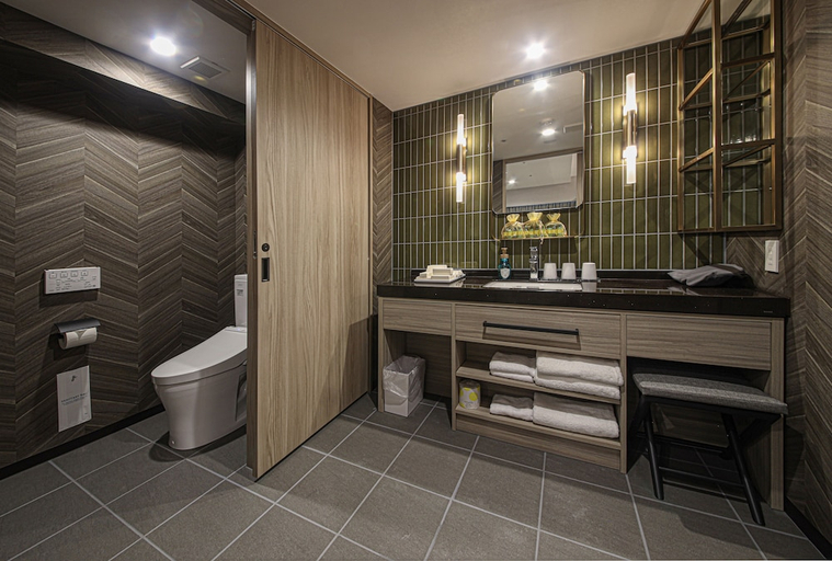 Bathroom 4, Spa World, Osaka