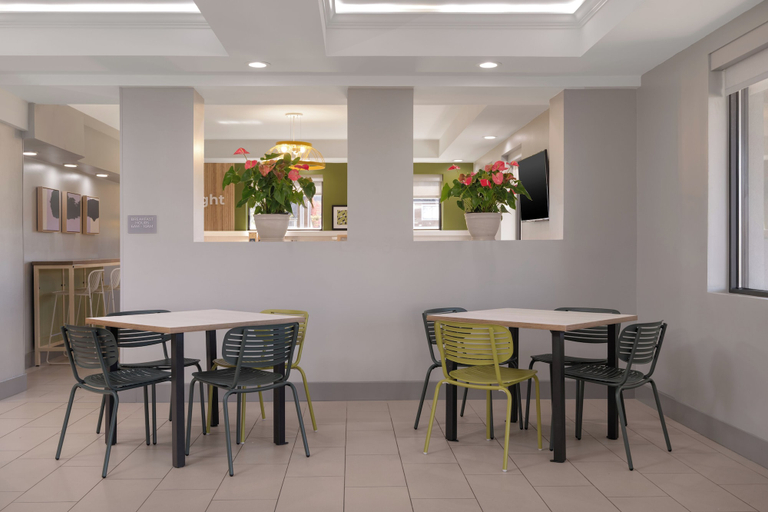Others 5, Spark by Hilton Fishkill, Dutchess