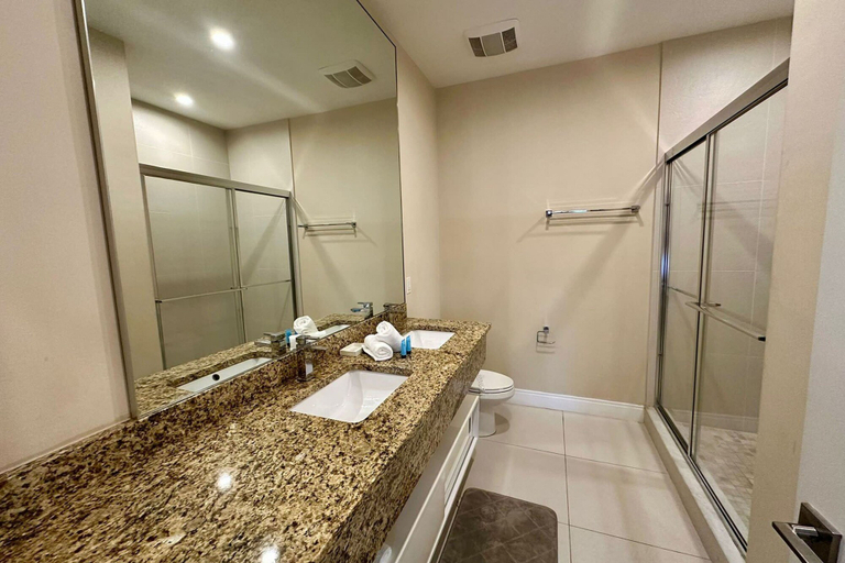 Room 5, Modern Magic Village Home for 12 With Grill 3131, Osceola
