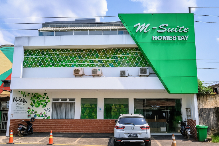 Exterior & Views 5, M Suite Homestay, Malang