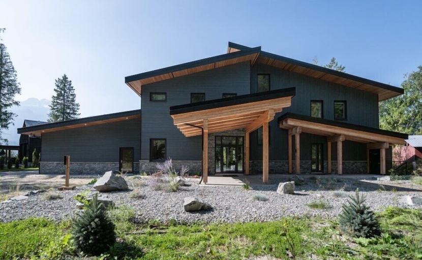 Exterior & Views 2, Camozzi Chalet by Revelstoke Vacations, Columbia-Shuswap