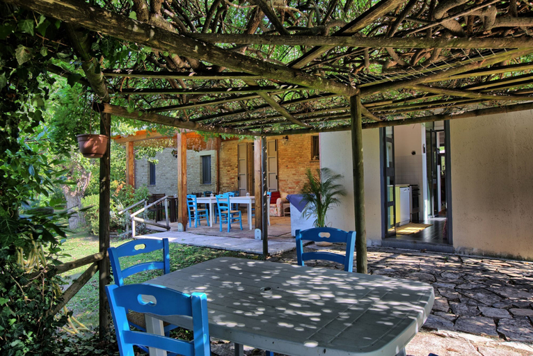 Room 3, Big Historic Private Villa With Pool and Garden, Ancona