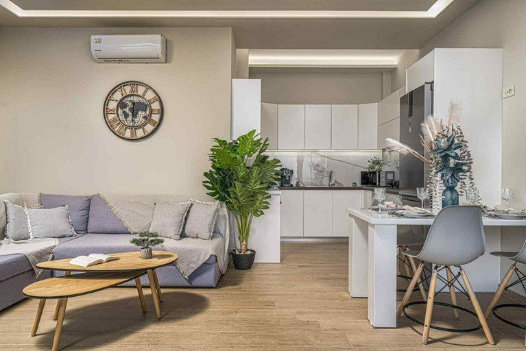 Room 2, Pietra Cave Suite With Private Pool, Ionian Islands