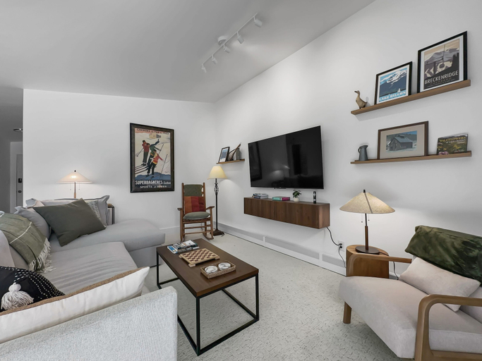 Living area 3, A304 Lake Cliffe 2 Bedroom Condo by RedAwning, Summit