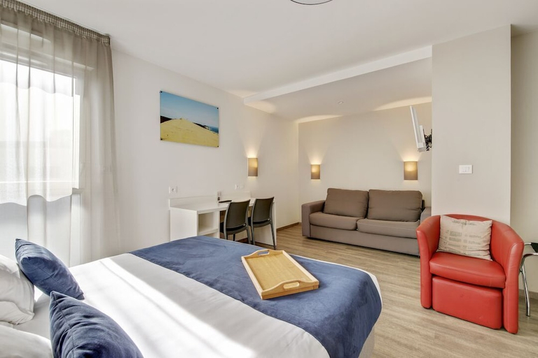 Bedroom 2, All Suites Appart Hôtel | Bordeaux - Pessac, Gironde