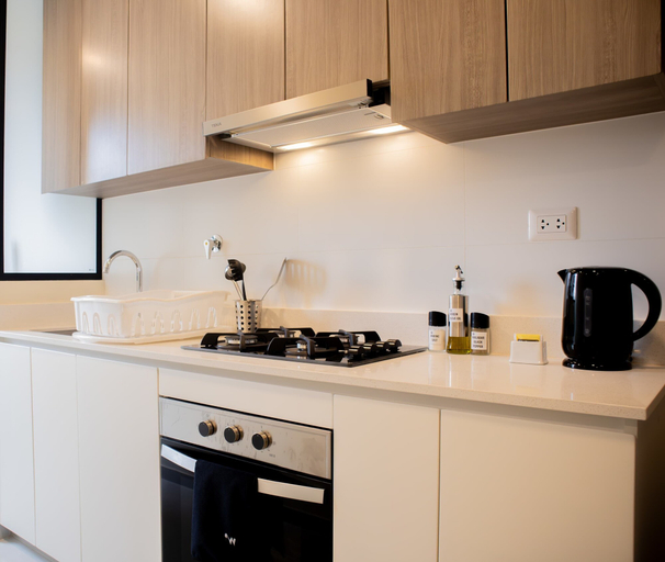 Room 3, w Enchanting 2BR w Balcony Near Kennedy Park, Lima