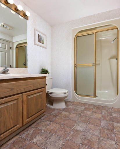 Bathroom 3, Schooner Landing, Lincoln