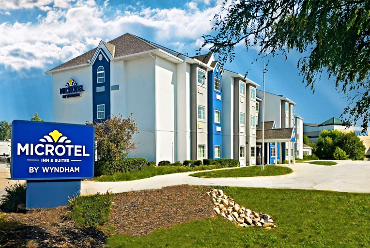 Exterior & Views 2, Microtel Inn & Suites by Wyndham Council Bluffs/Omaha, Pottawattamie