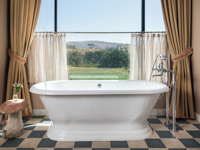 Bathroom 5, Le Petit Pali St. Helena, Napa