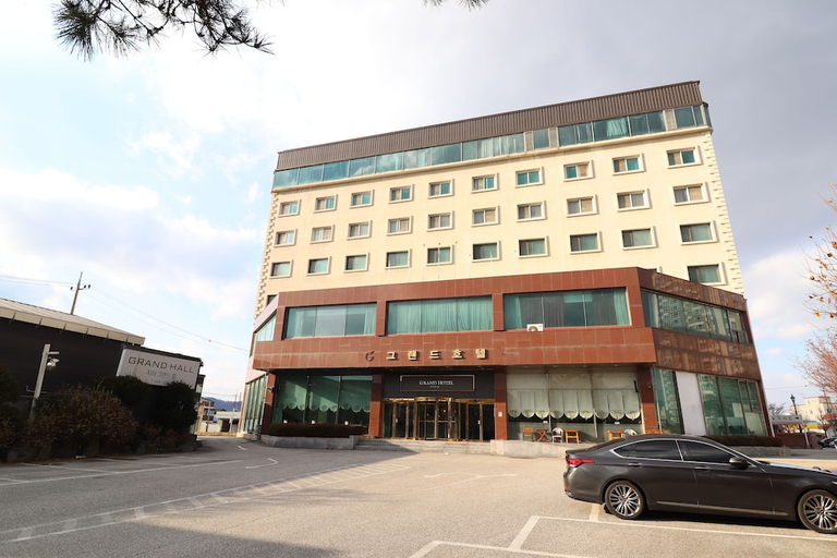 Exterior & Views, Chungju Grand Hotel, Chungju
