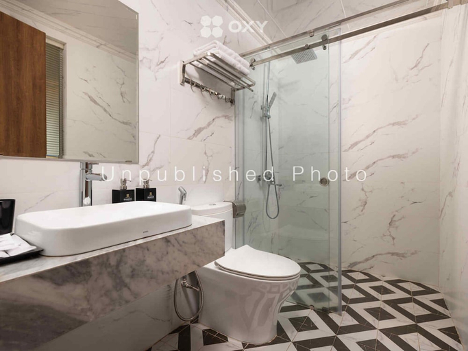 Bathroom, Ha Long Essence Classic Hotel, Hạ Long
