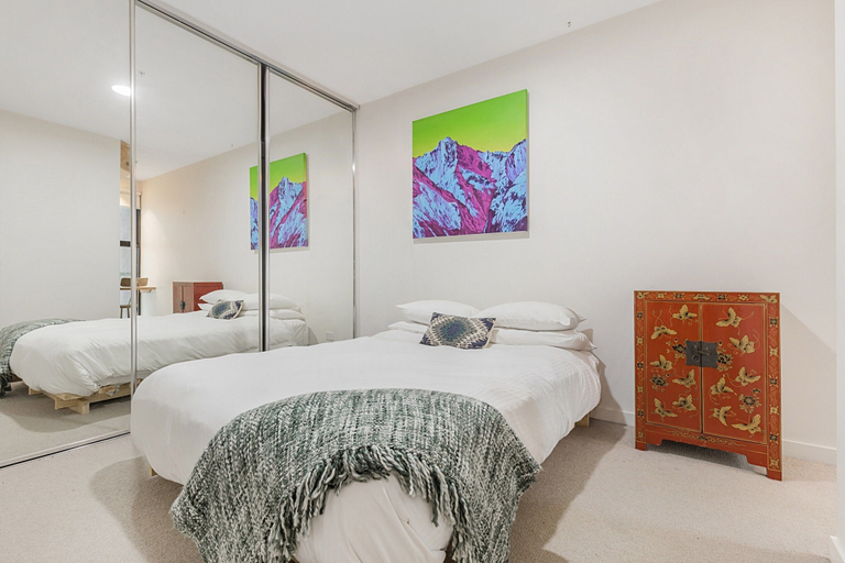 Room 4, City View Haven in South Melbourne, Melbourne