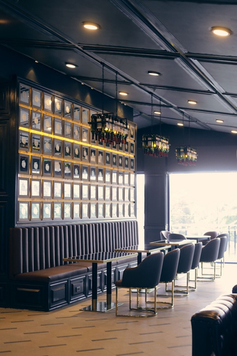 Food & Drinks 5, The Blu Hotel, Tabaco City