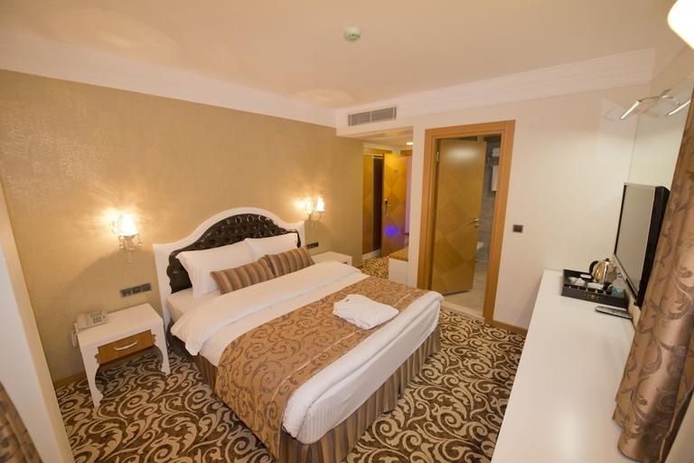 Bedroom 3, Golden Deluxe Hotel, Yüreğir