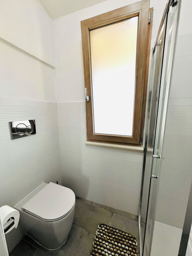 Bathroom 5, Residence La Cinta 7 1P, Nuoro
