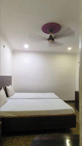 Room 5, Brundavan NearVijayawada Railwaystation, Krishna