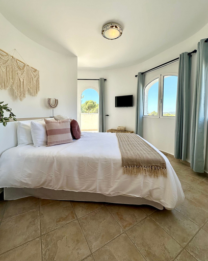 Others 5, 3 Bedroom Villa Walking Distance to Moraira, Alicante