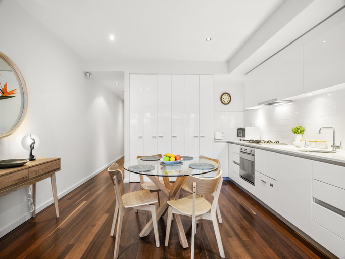 2, MILA Trendy Prahran 1-Bed Apartment with Balcony, Melbourne