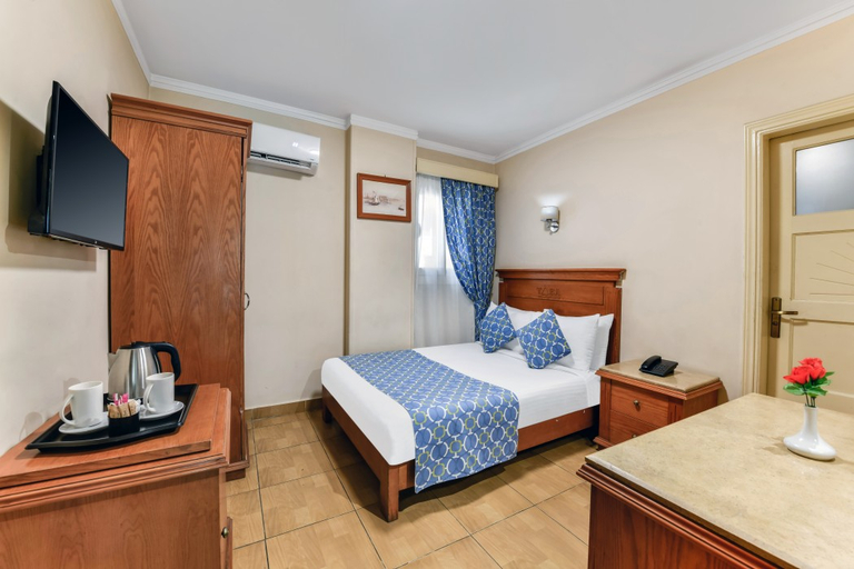 Bedroom 2, Aura Inn Tiba Pyramids Hotel, Al-Ahram