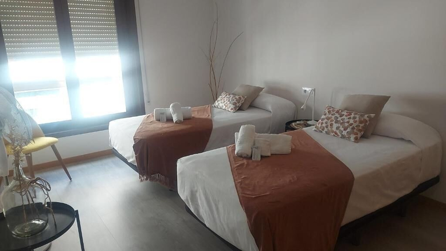 Bedroom 5, NEW JJ HOSTEL, Ourense
