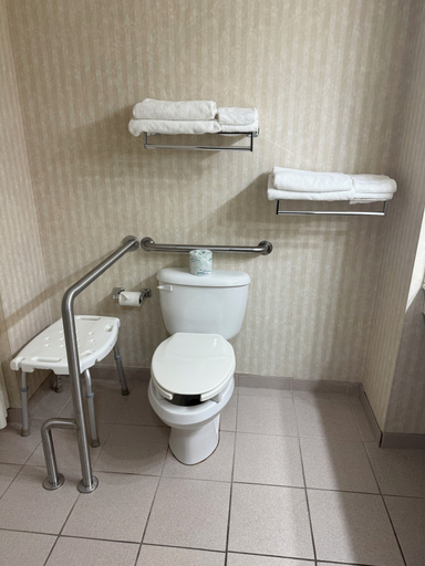 Bathroom 4, Quality Inn & Suites Manistique, Schoolcraft