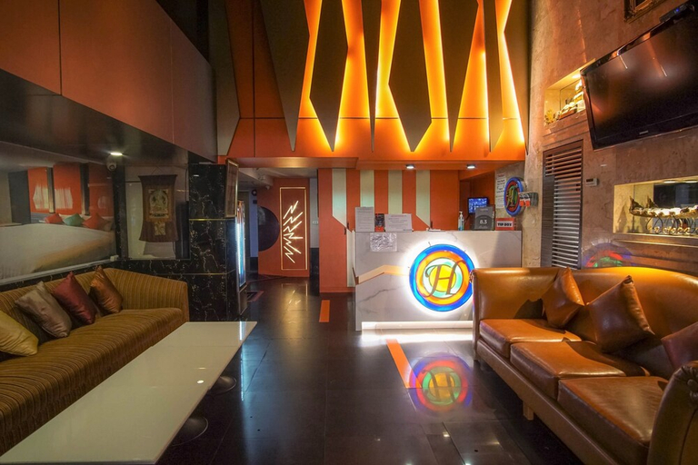 Public Area 3, Heaven@4, Khlong Toey