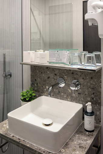 Bathroom 4, Aida Hotel, Praha 8