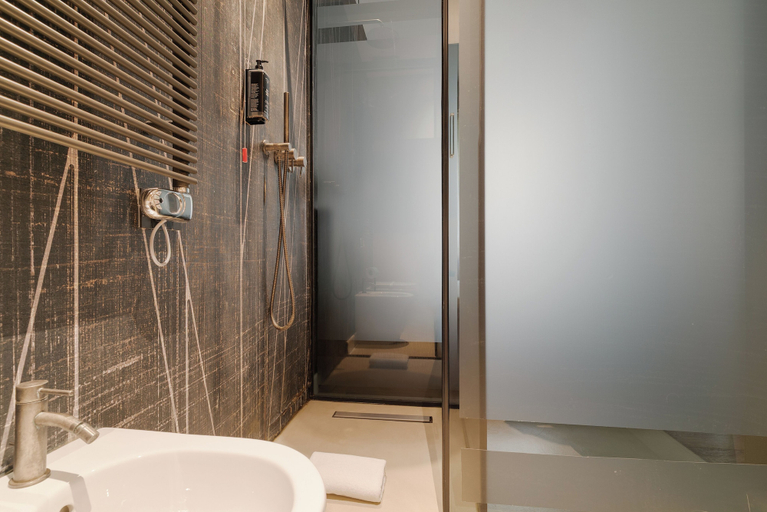 Bathroom 5, Della Spiga Suites by Brera Apartments, Milano