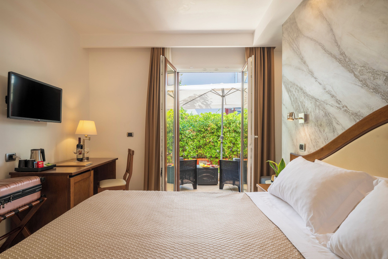 Bedroom 4, Nicoletta Hotel, Ogliastra