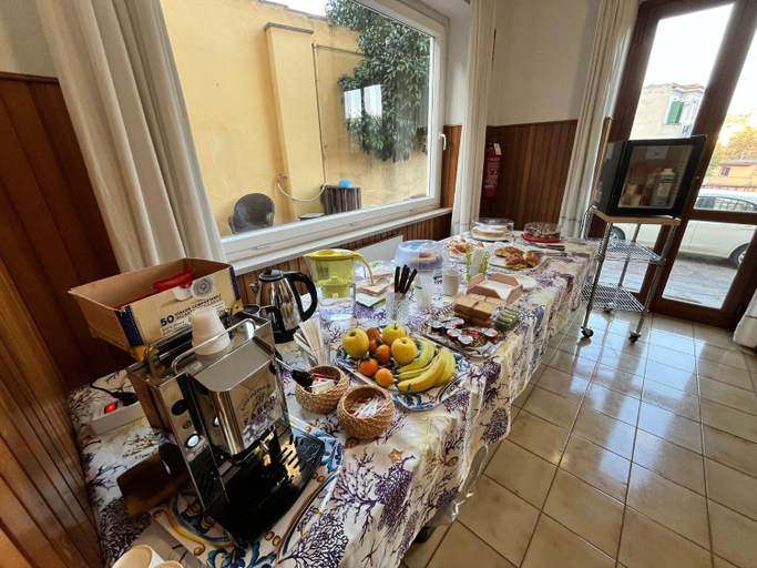 Food & Drinks 5, Domus Getsemani, Rome