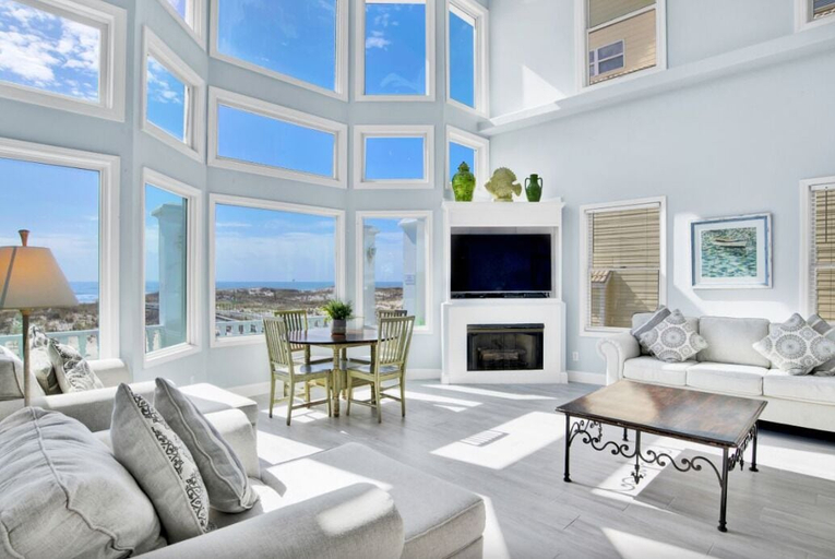 Living area 2, USA Beach House, Baldwin