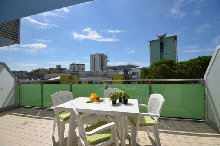 Others 4, Modern apartment with terrace close to the beach, Venezia