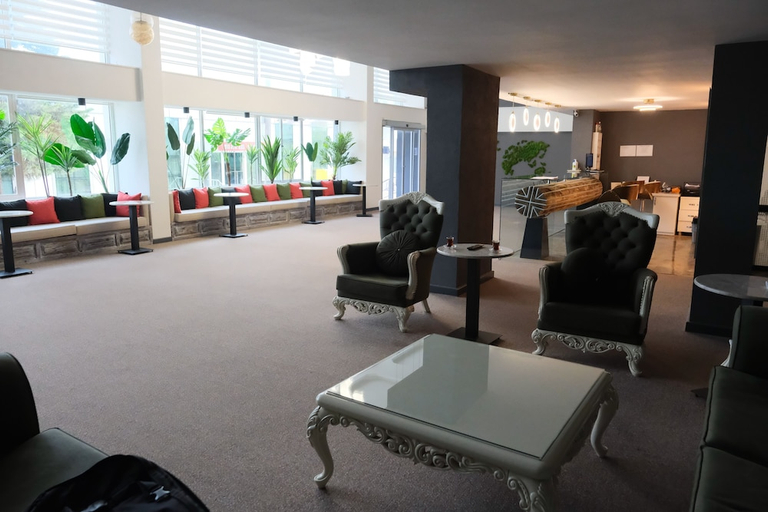 Others 4, Karat Ayseli Otel, Merkez