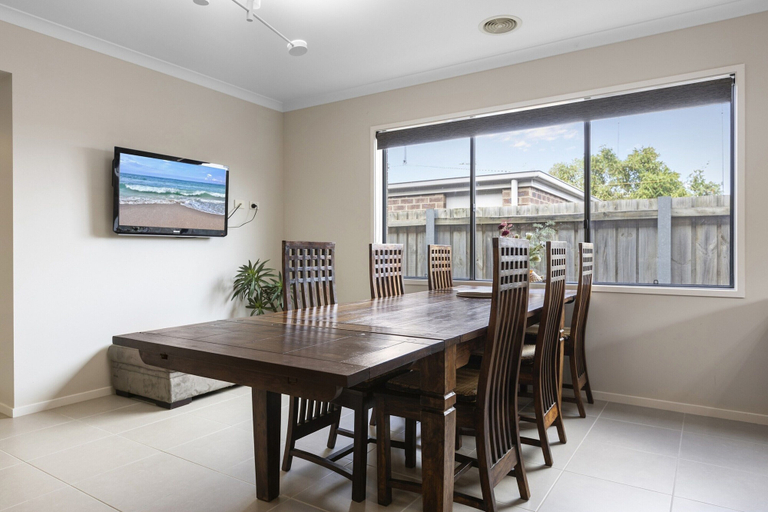 Dining, Cosy 3-bedroom Retreat With Outdoor Space, Surf Coast - East