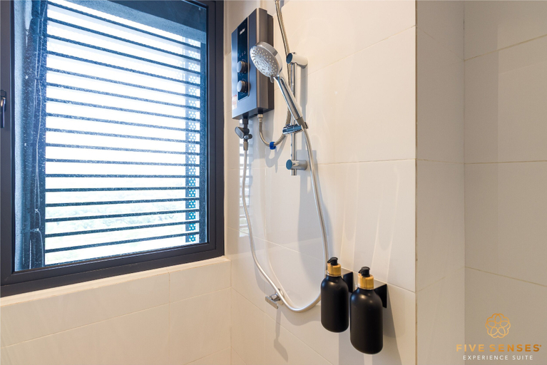 Bathroom 4, KIP Core Soho Suite by Five Senses, Sepang