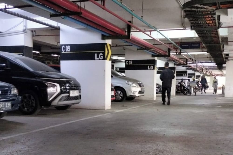 Parking 4, Gunung Putri Square By Veto Rooms, Bogor