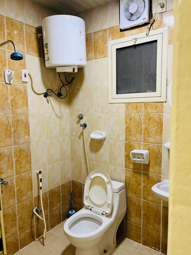 Bathroom 5, Aleairy Commercial Group Co ltd, Dammam