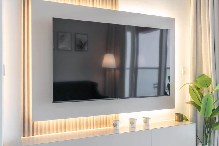 Room 5, Dazzling 1 Bedroom in Golf Vita With Stunning View, Dubai