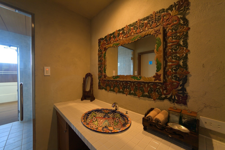 Bathroom 2, La casita kouri island, Nakijin