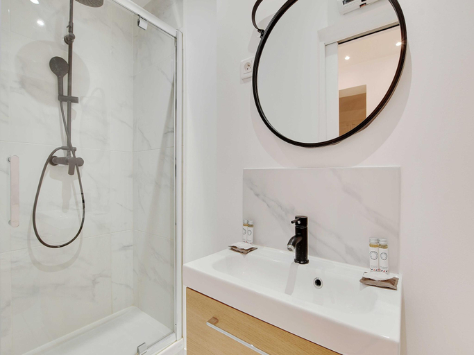 Bathroom, Welcoming apartment - 2BR/4P - Arc de Triomphe, Paris