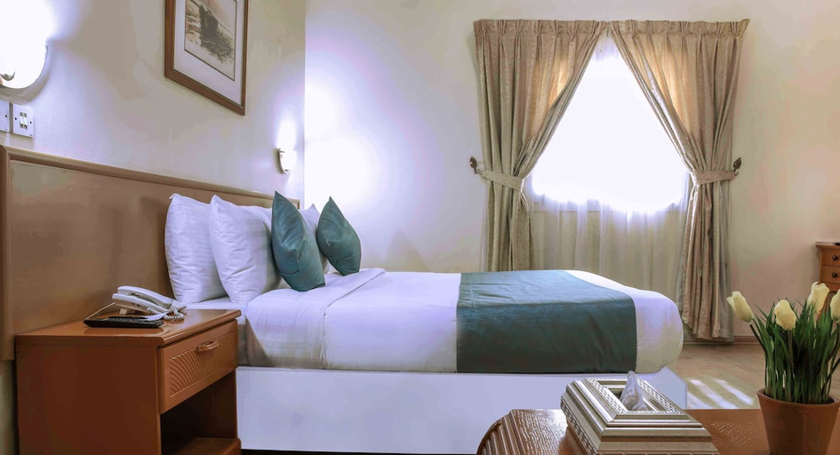 Bedroom 2, Al Seef Hotel, Sharjah City