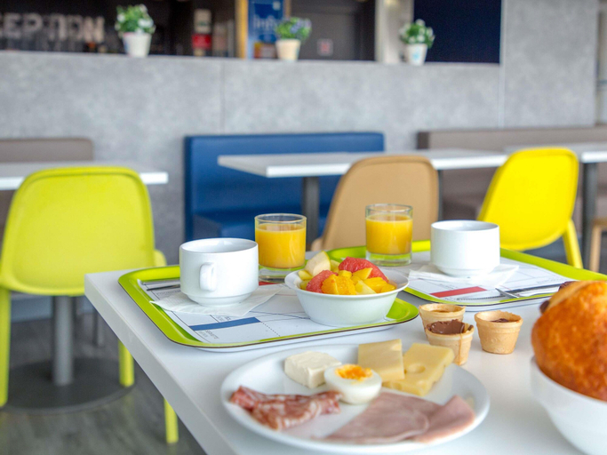 Food & Drinks 5, ibis budget Fréjus Saint-Raphaël Centre et Plage, Var