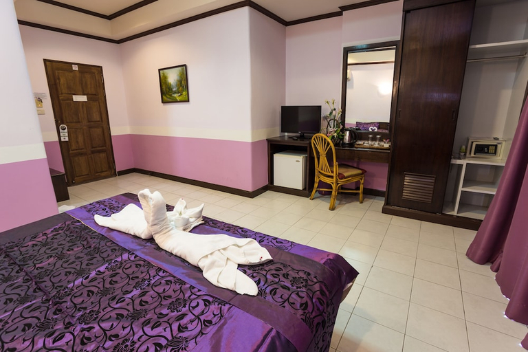 Bedroom 2, Hotel Grand Orchid Inn, Phuket Island