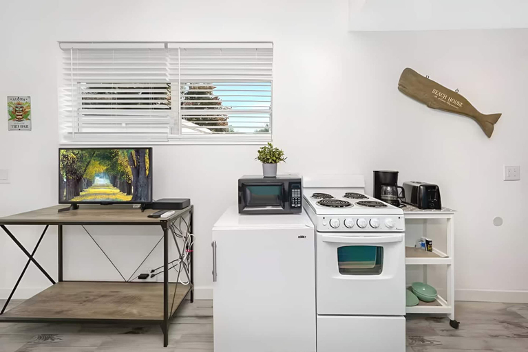 Room 2, Blue Coral Studio in Hollywood, Broward
