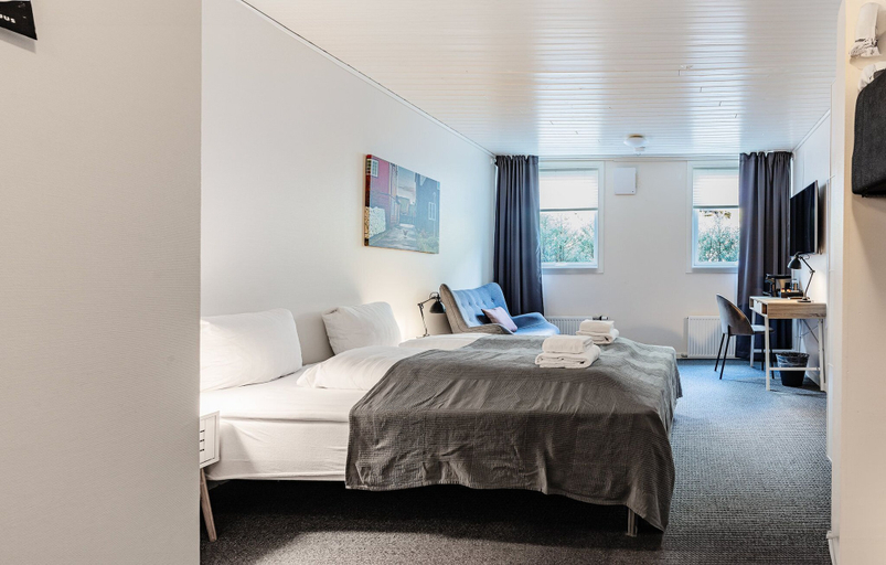 Bedroom 3, Hotel Djurhuus, Tórshavn