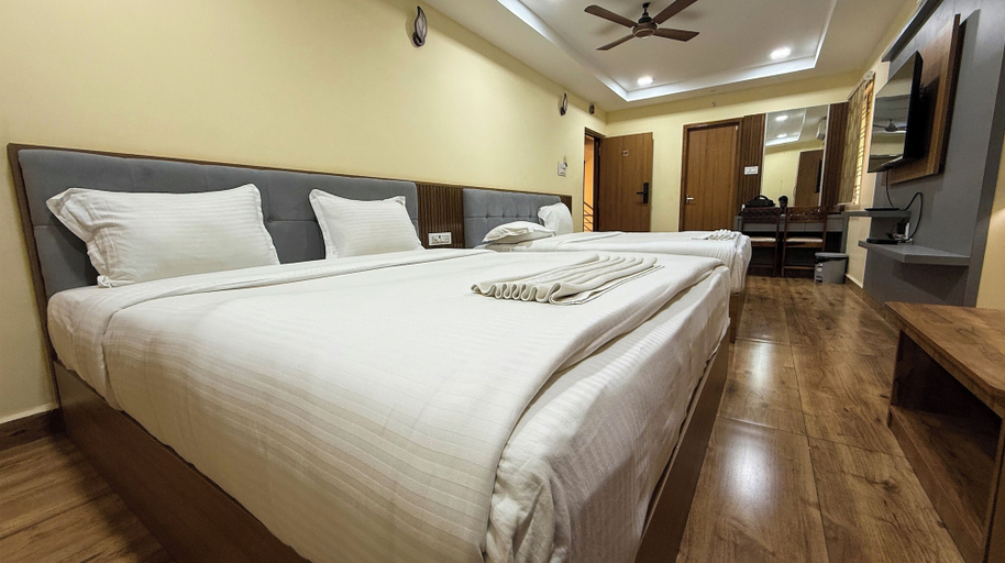 Bedroom 4, Lakshmi Naraya Grand, Kancheepuram